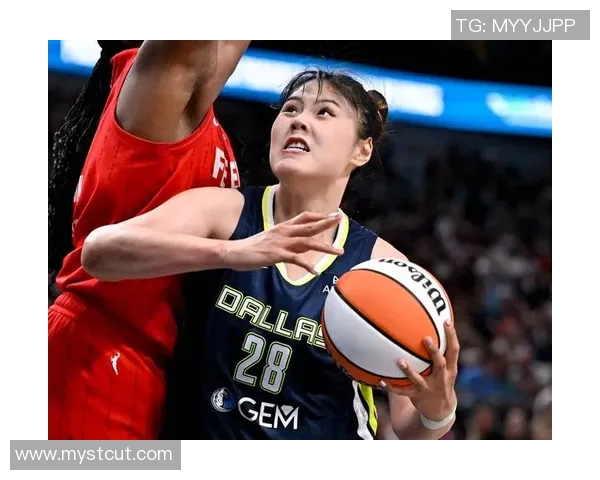 李月汝表现出色砍下赛季新高11分9篮板帮助飞翼战胜太阳队